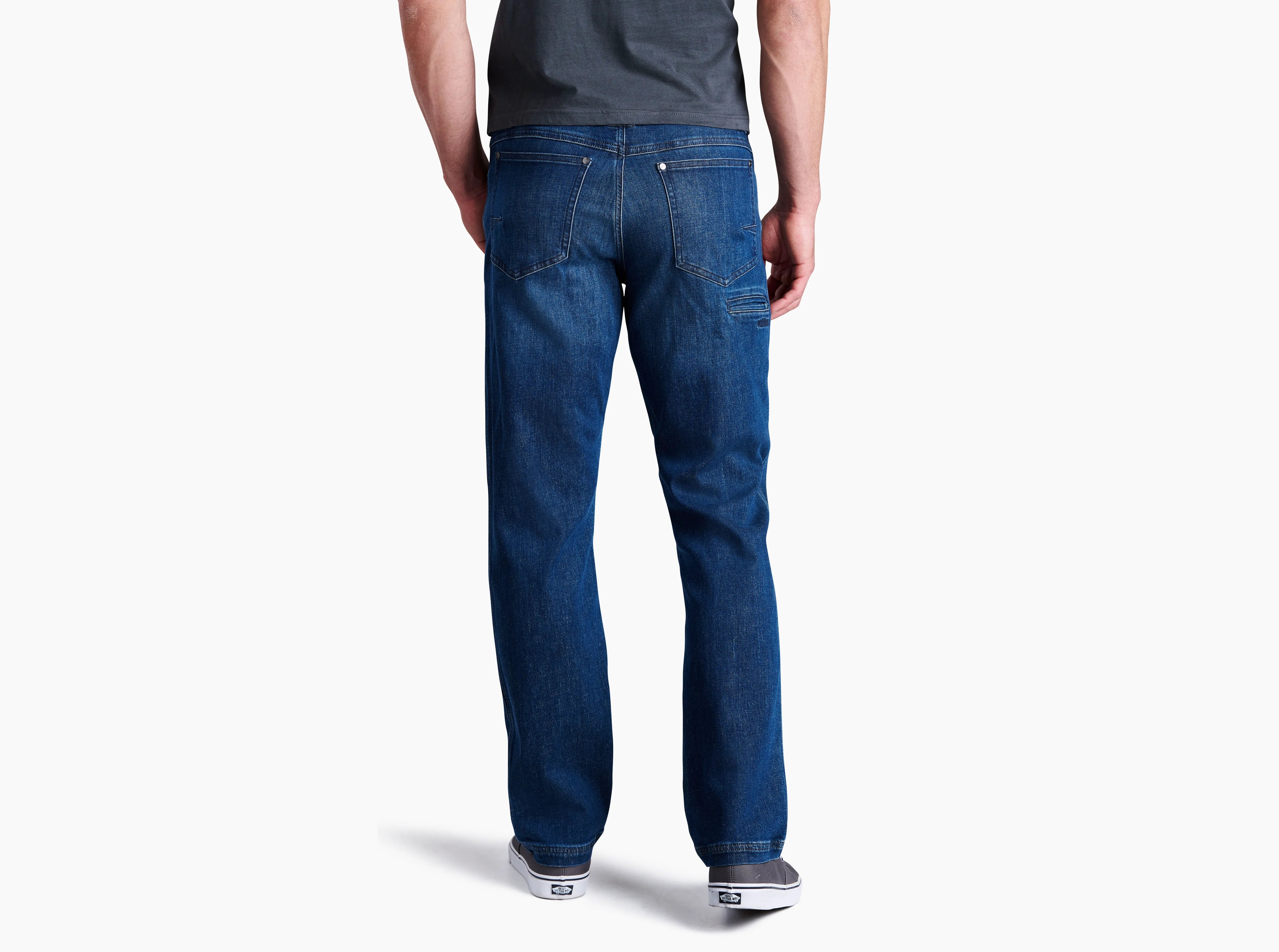 MEDIUM WASH