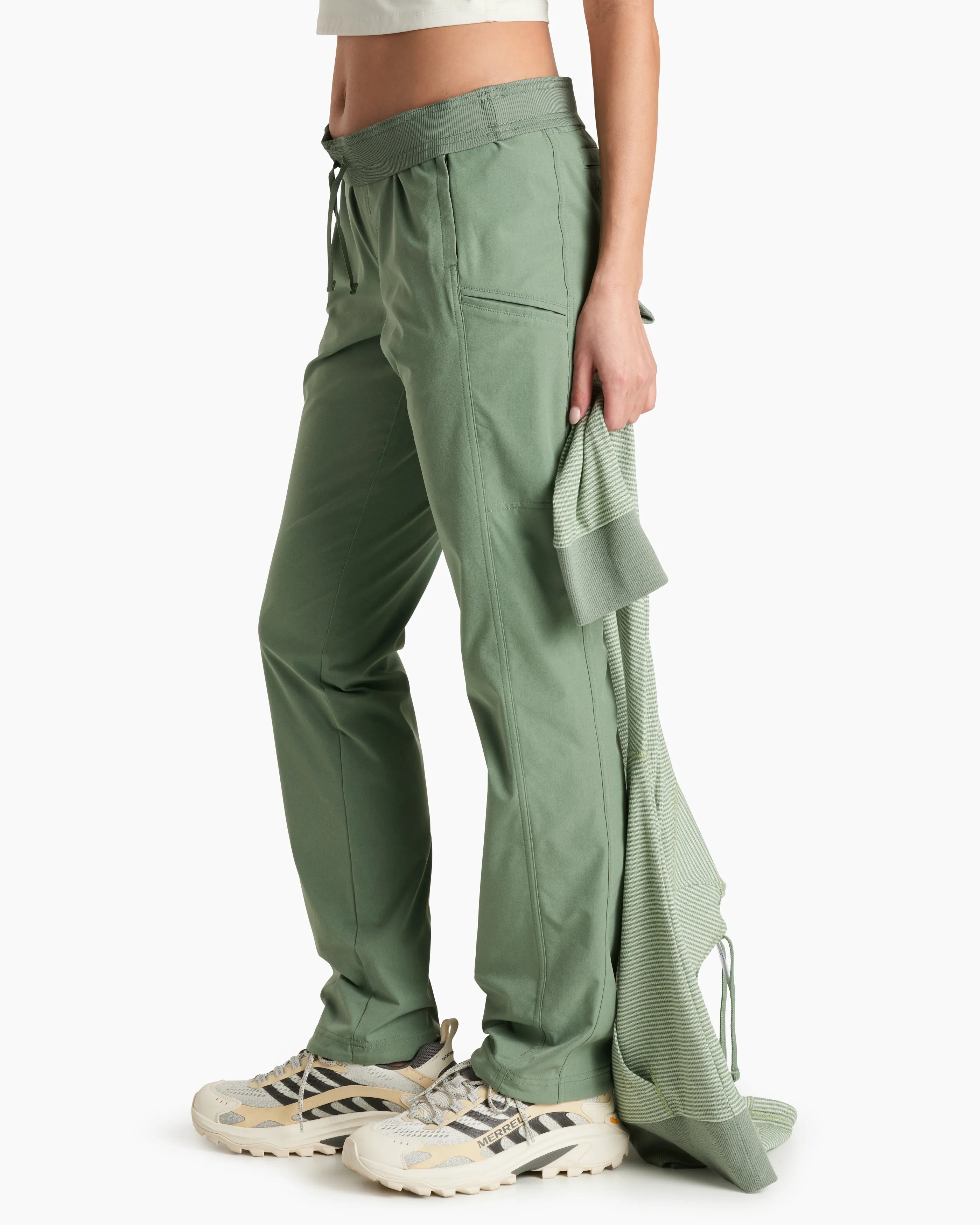 SLATE GREEN