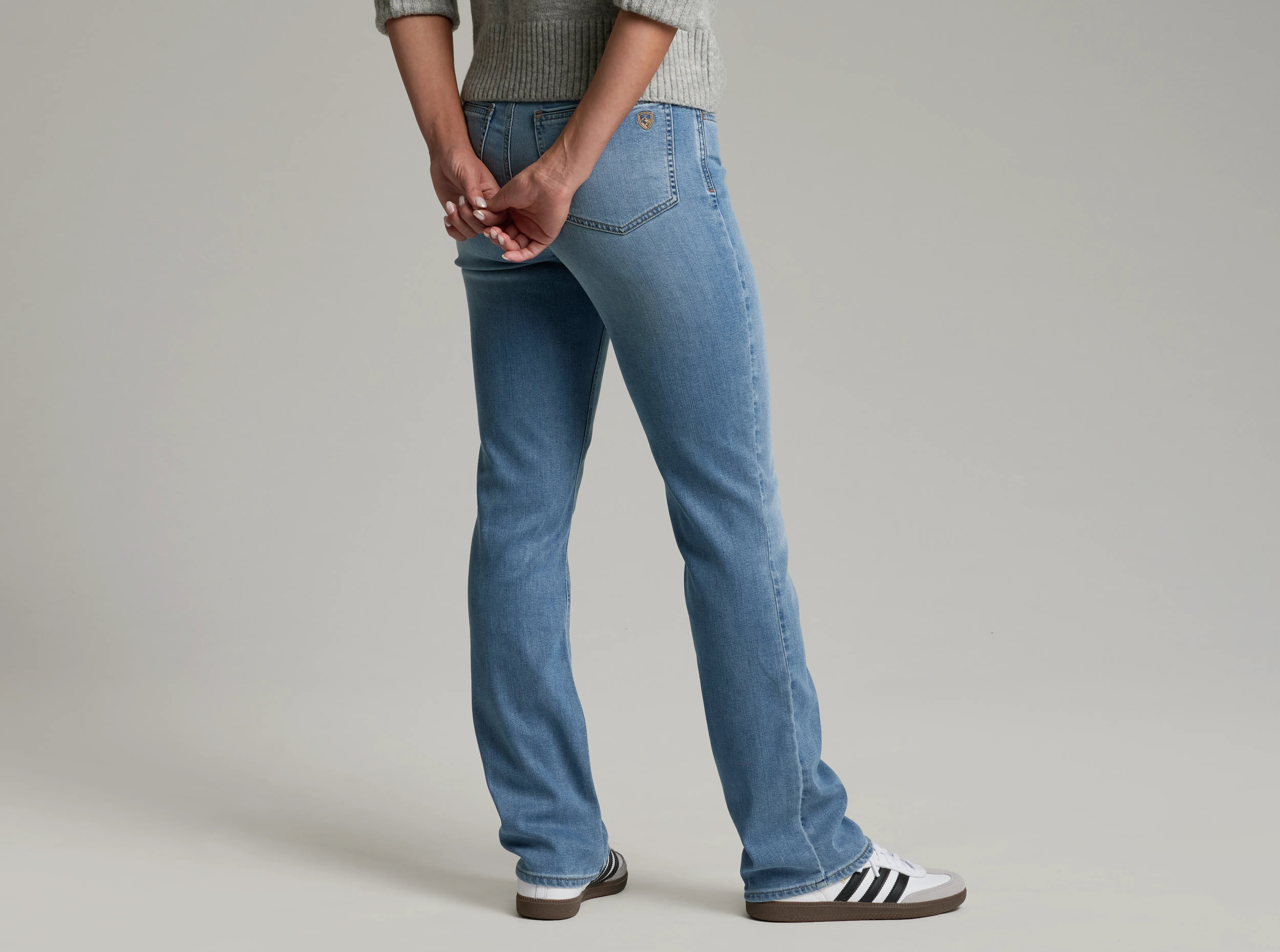 VINTAGE BLUE